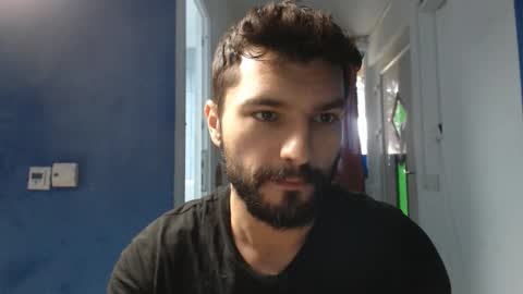 Snapshot of alex_blu chatting on December 20, 9:05 am Alex online show from December 20, 9:05 am