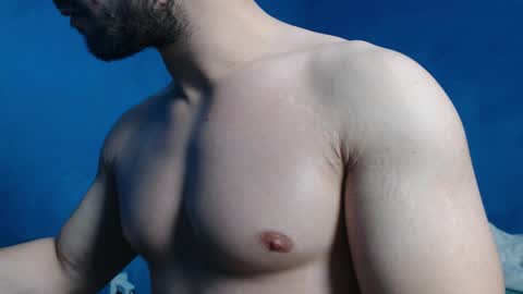 Snapshot of alex_blu chatting on January 14, 9:20 pm Alex online show from January 14, 9:20 pm