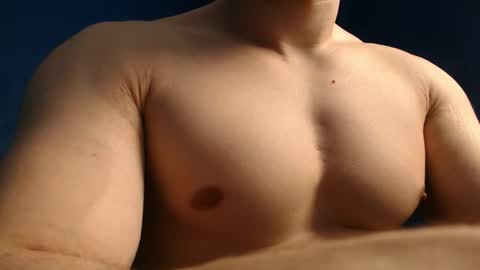 Snapshot of alex_blu chatting on March 15, 7:53 pm Alex online show from March 15, 7:53 pm