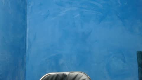 Snapshot of alex_blu chatting on April 4, 3:27 am Alex online show from April 4, 3:27 am