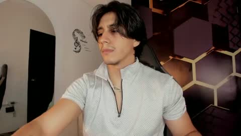 alex online show from August 7, 3:08 am