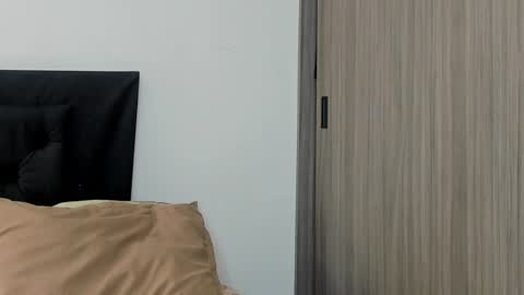 Snapshot of alex_connorr chatting on January 28, 2:31 pm alex_connorr online show from January 28, 2:31 pm