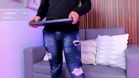 alex online show from April 29, 5:30 pm