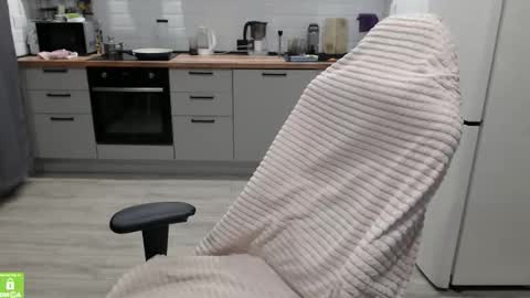 Alex online show from February 9, 9:41 pm