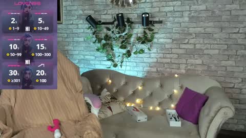 alex_howell online show from January 13, 8:37 pm