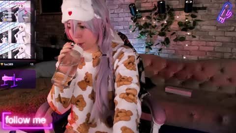 alex_howell online show from January 29, 8:56 pm