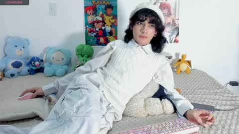 alex_hunt_ online show from May 10, 8:30 am