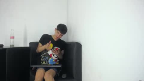 alex_it0 online show from May 12, 11:46 pm