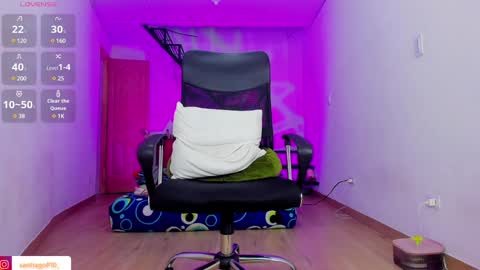 Snapshot of alex_lord_ chatting on December 11, 5:43 am i am Alex online show from December 11, 5:43 am