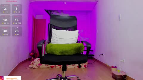 Snapshot of alex_lord_ chatting on December 15, 1:13 am i am Alex online show from December 15, 1:13 am