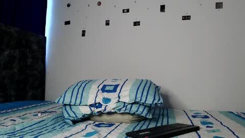 alex_mark_ online show from March 31, 5:02 pm