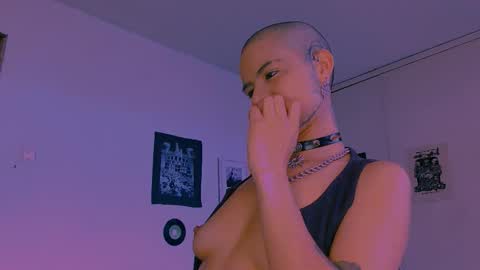 Snapshot of alex_one888 chatting on February 13, 8:38 pm Alex online show from February 13, 8:38 pm