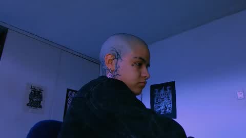 Snapshot of alex_one888 chatting on February 17, 9:10 pm Alex online show from February 17, 9:10 pm