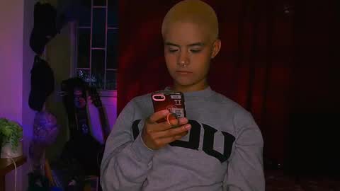 Snapshot of alex_one888 chatting on March 5, 11:23 pm Alex online show from March 5, 11:23 pm