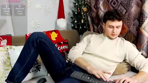 Alex online show from December 14, 3:47 pm