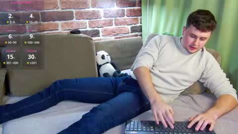 Alex online show from October 27, 6:56 pm