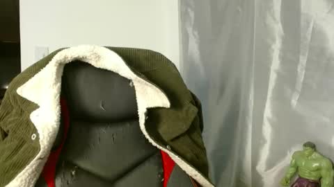 Snapshot of alex_parker07 chatting on February 28, 12:00 am Alex Parker online show from February 28, 12:00 am