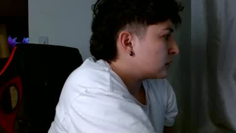 Snapshot of alex_parker07 chatting on June 15, 12:57 am Alex Parker online show from June 15, 12:57 am