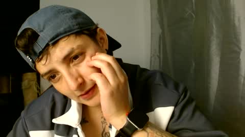 Snapshot of alex_parker07 chatting on June 27, 3:11 am Alex Parker online show from June 27, 3:11 am