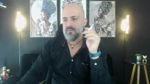 Alex Saints online show from May 18, 1:50 pm