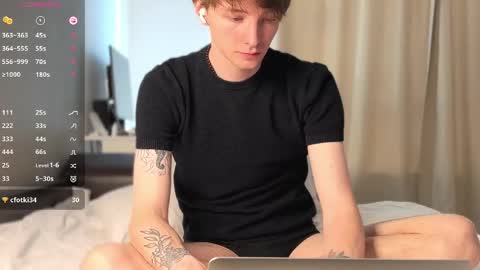 alex_schafer online show from May 12, 4:20 am