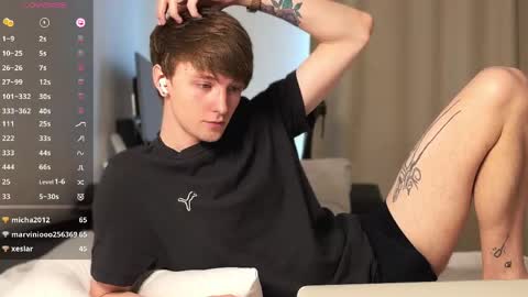 alex_schafer online show from May 14, 5:14 am