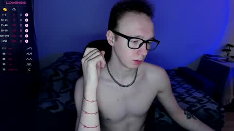 alex_silent online show from December 15, 11:01 am