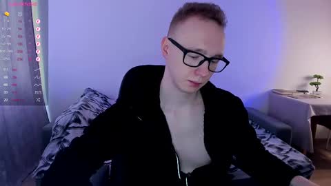 alex_silent online show from March 4, 10:35 am