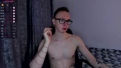 alex_silent online show from March 8, 4:06 pm