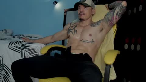 alex_sthorm online show from October 12, 5:50 am