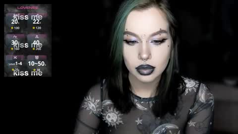 Snapshot of alex_succubus chatting on January 13, 8:36 pm Alex Succubus online show from January 13, 8:36 pm