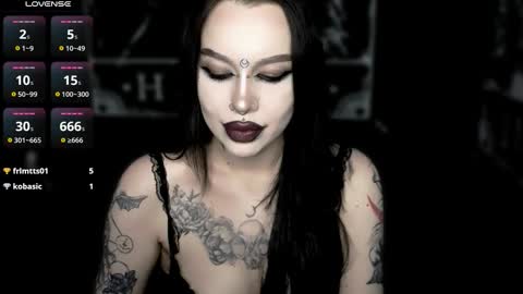 Snapshot of alex_succubus chatting on March 13, 5:41 pm Alex Succubus online show from March 13, 5:41 pm