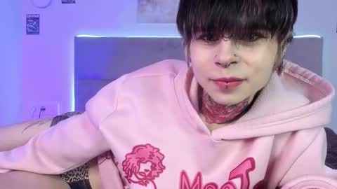 Alex Valley online show from February 6, 11:08 pm