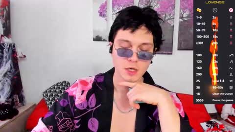 Alex WandHot online show from November 7, 5:40 am