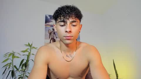 x   online show from March 25, 6:14 pm