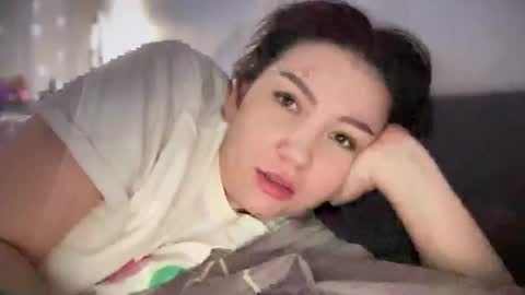 Snapshot of alexa_cruze chatting on November 29, 6:55 pm Alexa online show from November 29, 6:55 pm