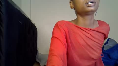Snapshot of alexa_foxxie chatting on December 26, 4:47 pm Alexa online show from December 26, 4:47 pm