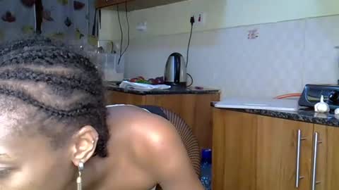 Snapshot of alexa_foxxie chatting on January 1, 7:10 pm Alexa online show from January 1, 7:10 pm