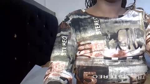 Snapshot of alexa_foxxie chatting on January 10, 2:25 am Alexa online show from January 10, 2:25 am