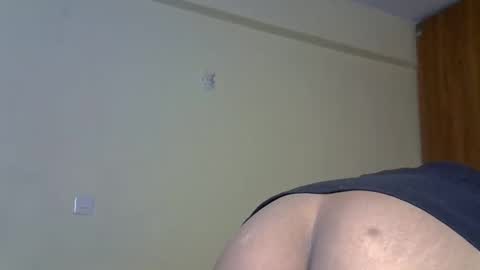Snapshot of alexa_foxxie chatting on January 27, 5:58 am Alexa online show from January 27, 5:58 am