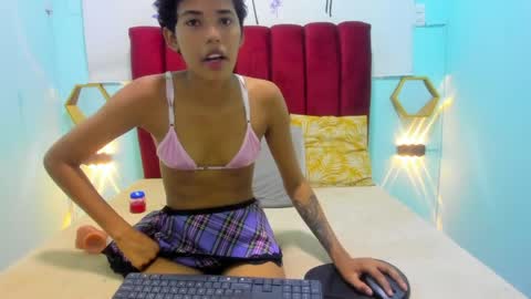 Snapshot of alexa_liss18 chatting on March 31, 11:05 pm alexa_liss18 online show from March 31, 11:05 pm