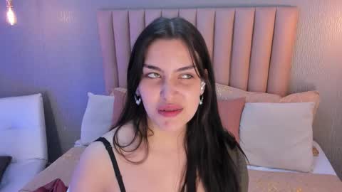 Snapshot of alexa_thaylor_ chatting on September 30, 3:39 pm Alexa Thaylor online show from September 30, 3:39 pm