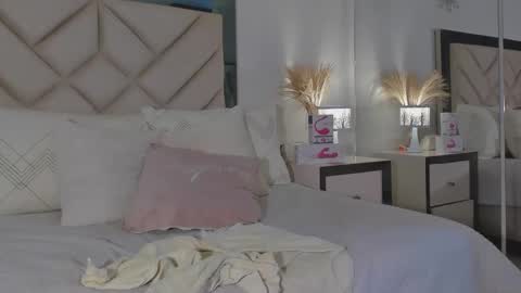 Snapshot of alexa_tobar chatting on December 28, 3:37 am alexa_tobar online show from December 28, 3:37 am