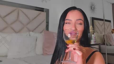 Snapshot of alexa_tobar chatting on December 29, 6:35 am alexa_tobar online show from December 29, 6:35 am