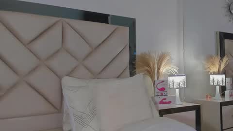 Snapshot of alexa_tobar chatting on January 3, 3:38 am alexa_tobar online show from January 3, 3:38 am