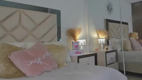 Snapshot of alexa_tobar chatting on January 23, 5:13 am alexa_tobar online show from January 23, 5:13 am