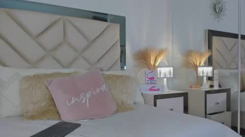 Snapshot of alexa_tobar chatting on January 24, 3:54 am alexa_tobar online show from January 24, 3:54 am