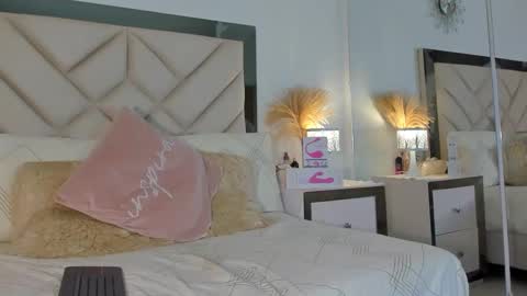 Snapshot of alexa_tobar chatting on September 10, 11:16 pm alexa_tobar online show from September 10, 11:16 pm