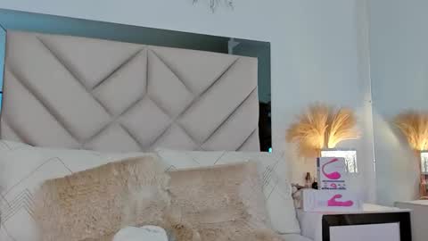 Snapshot of alexa_tobar chatting on September 17, 7:48 pm alexa_tobar online show from September 17, 7:48 pm