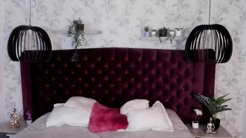 alexa_vandercloude online show from February 14, 9:32 pm